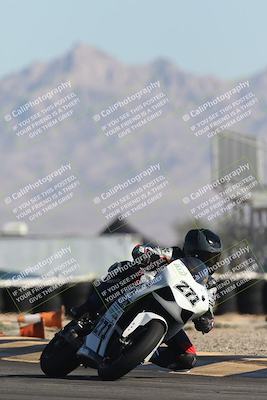 media/Oct-30-2025-Racers Edge (Thu) [[dabbdaf680]]/2-A Group/Session 2 (Turn 16)/